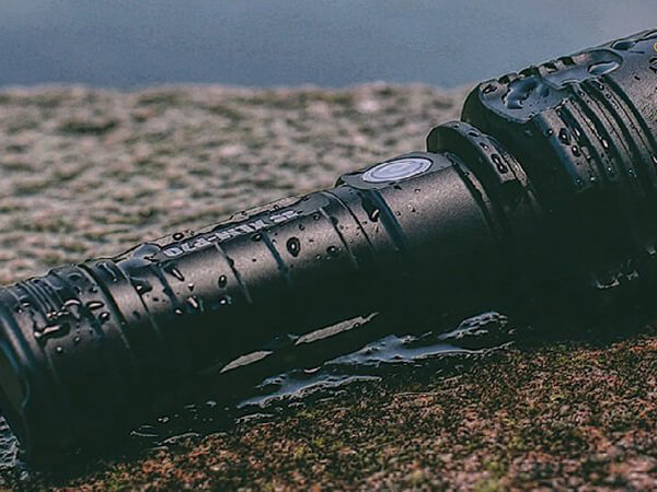 便携式户外手电筒方案开发